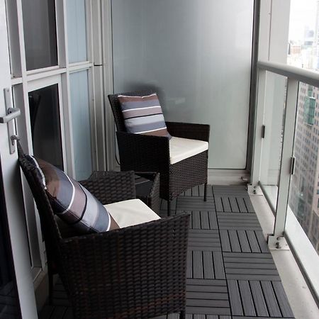 Downtown High-Rise Condo- Cn Tower View Toronto Eksteriør billede